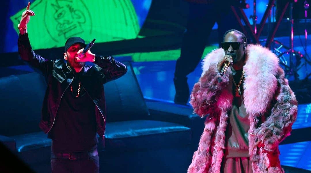 Eminem and Snoop Dogg performing live during the MTV Video Music Awards